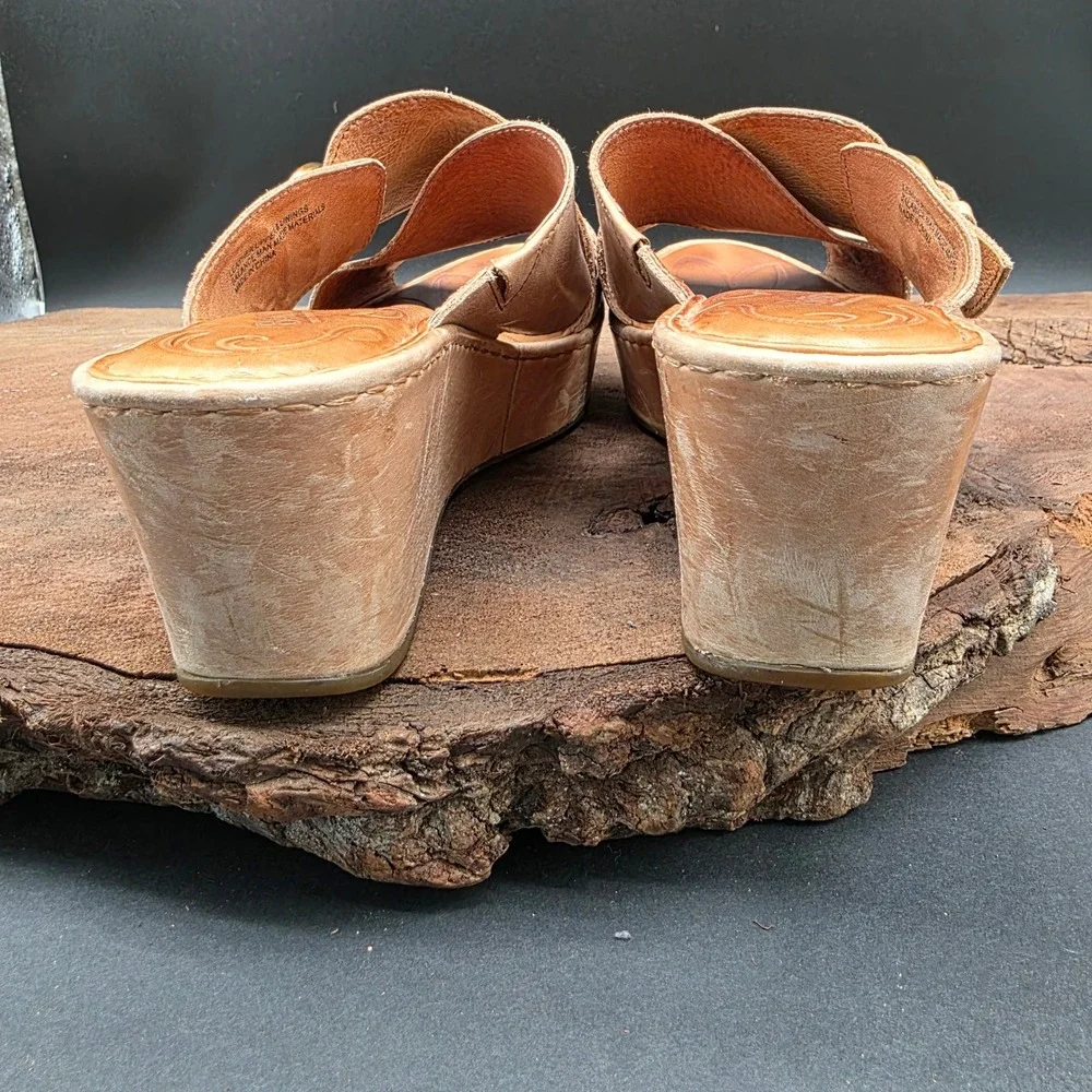 Boho Born Wedge Sandals Womens Size 9 Tan Leather Buckle Slide Platform Mules